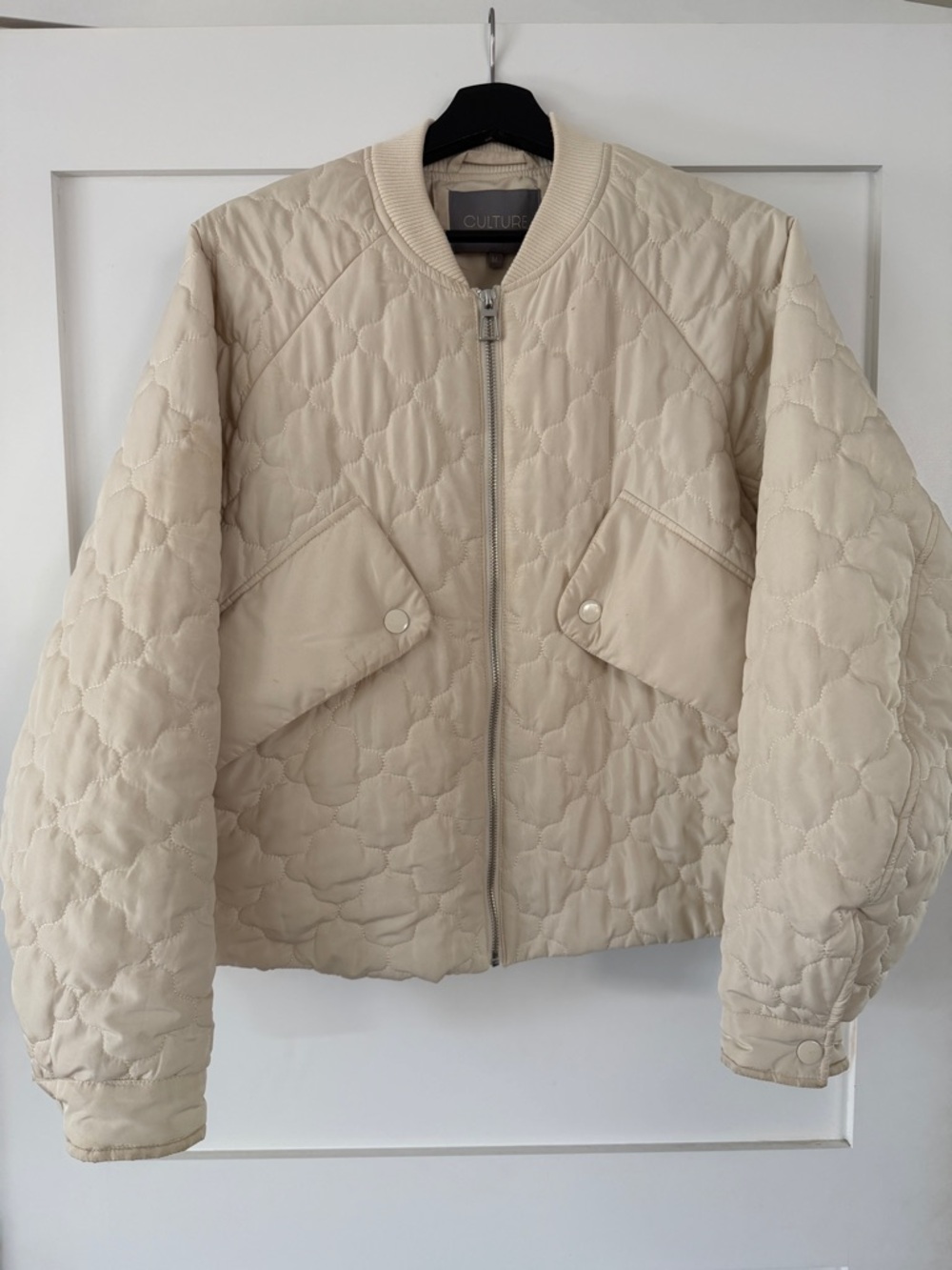 Culture Quilted Cropped Jacket | Cream | Boxy Fit | Size M | Excellent Condition